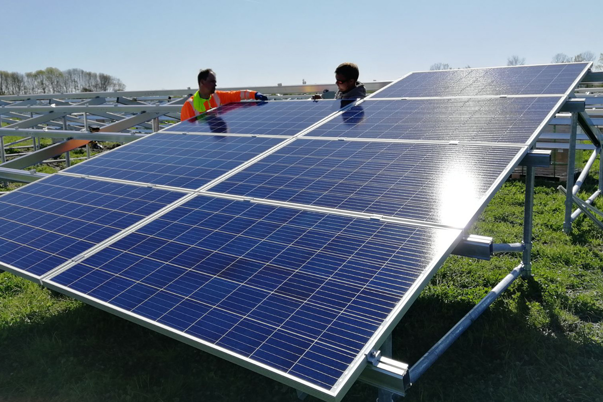 Solar park Warmenhuizen - FIRST BASE Ground Screws